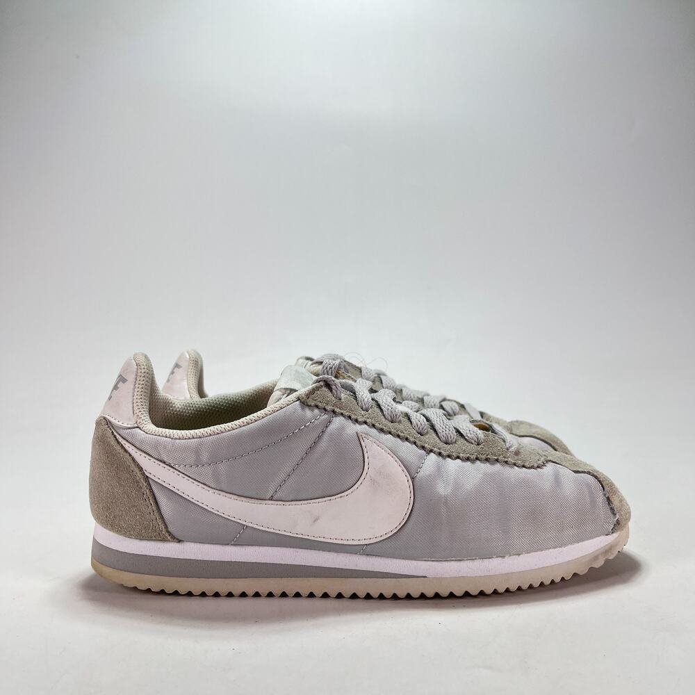 Nike Classic Cortez Nylon Pure Platinum Streetwear Shoes Women's Sz 6.5 Sneakers